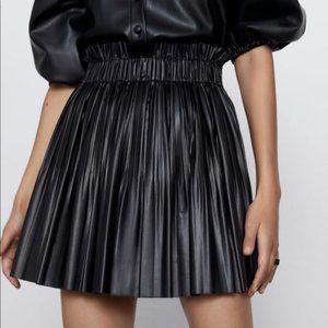Zara faux leather pleated mini skirt